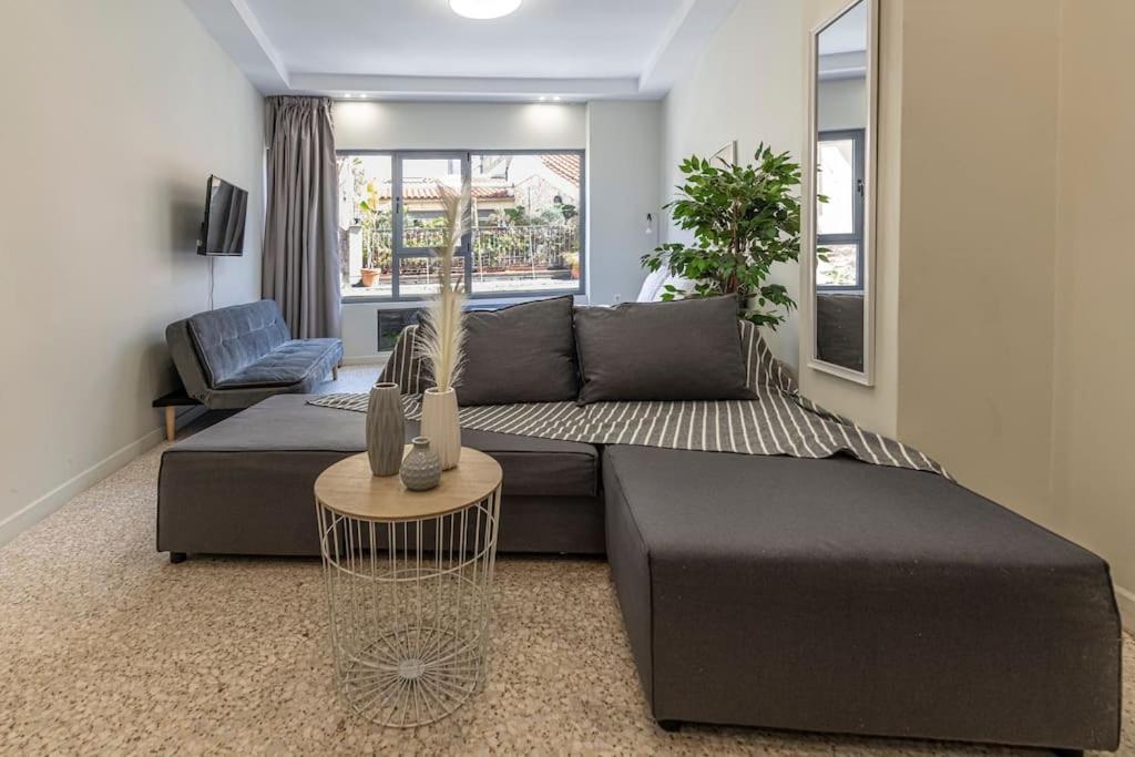 Smart Apartments Атина Екстериор снимка