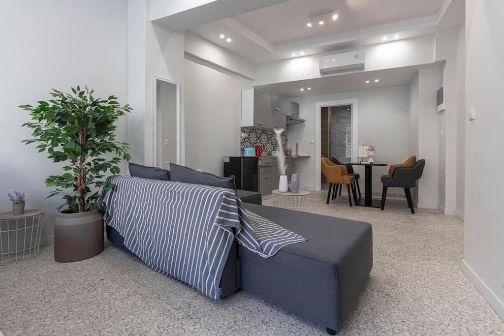 Smart Apartments Атина Екстериор снимка